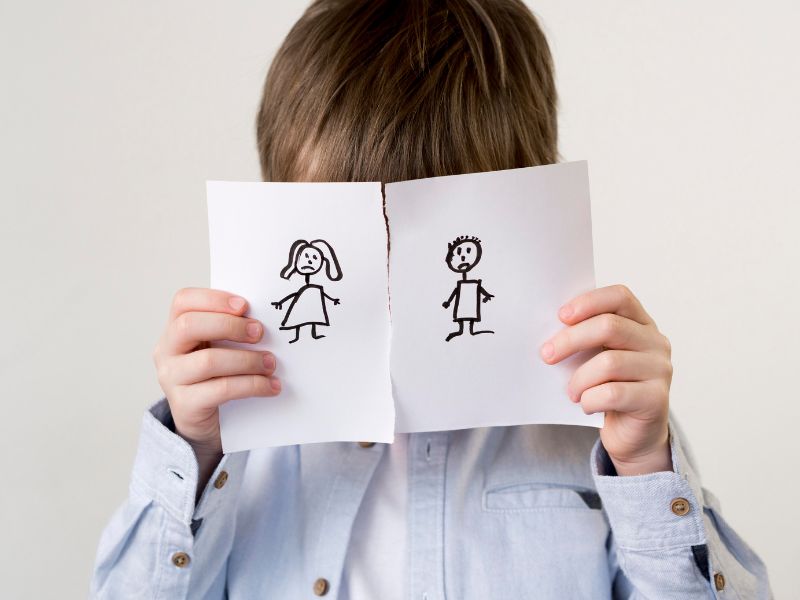 Tòa phân xử quyền nuôi con sau ly hôn tại huyện Chương Mỹ thành phố Hà Nội