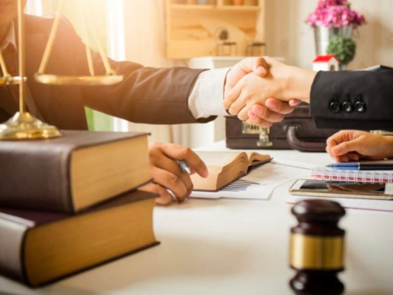 Thuê luật sư hỗ trợ ly hôn đơn phương tại phường Đào Duy Từ tỉnh Thanh Hóa